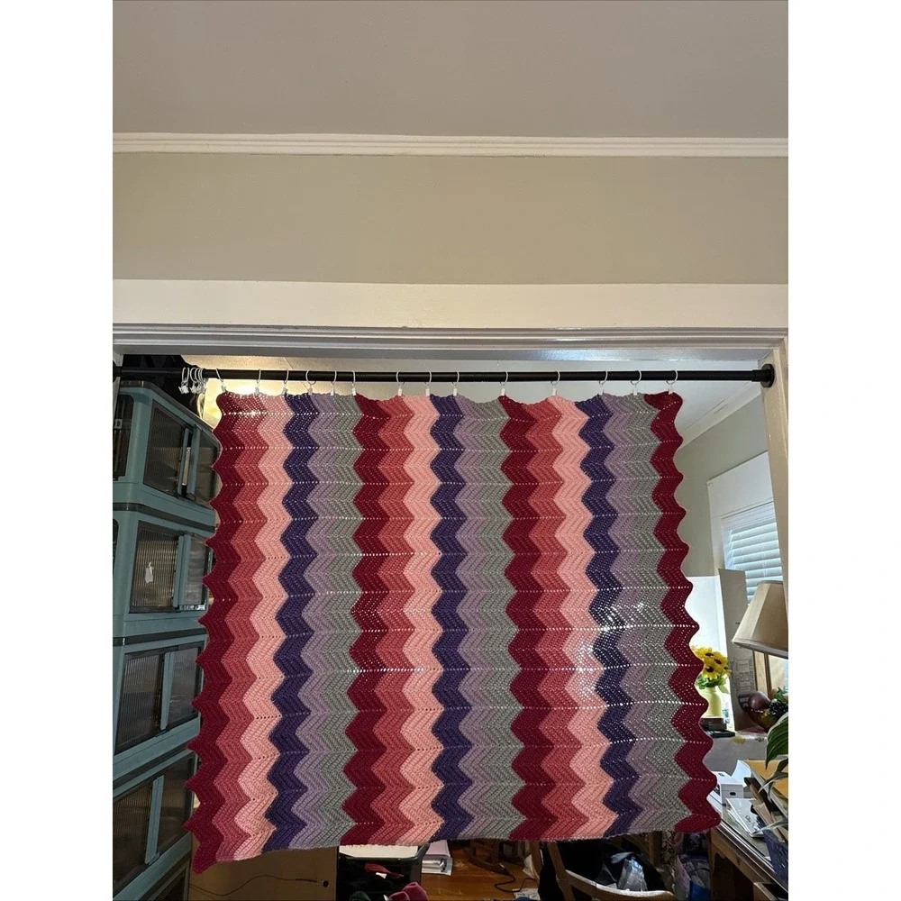 Vintage Retro Zigzag Afghan Throw Blanket Hand Knitted Med. 41X53